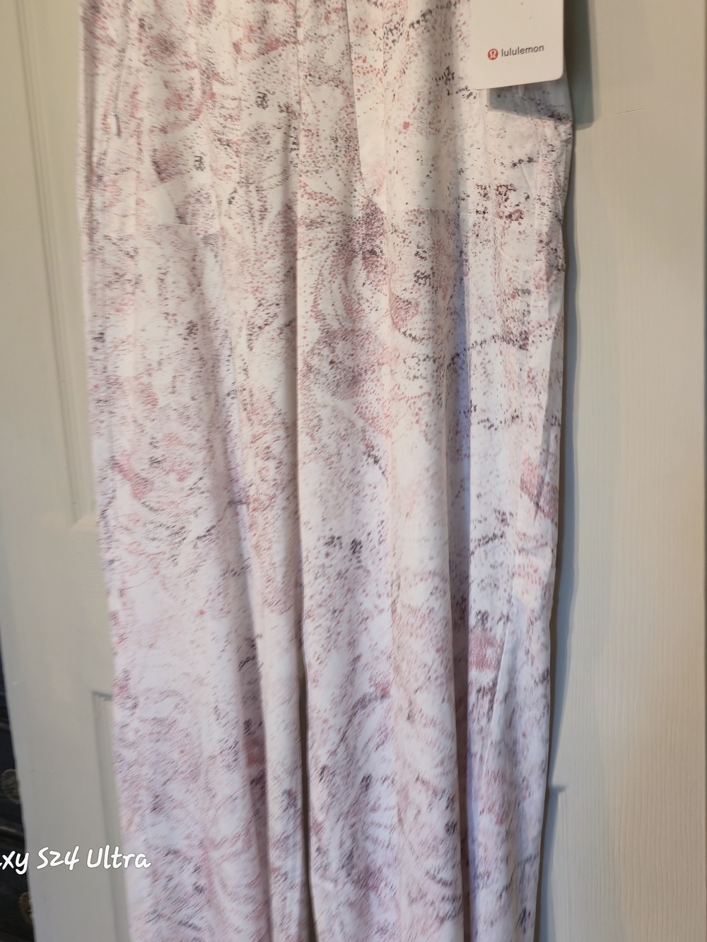 lululemon athletica White and Light Pink Patterned Track Pants - Picture 7 of 10